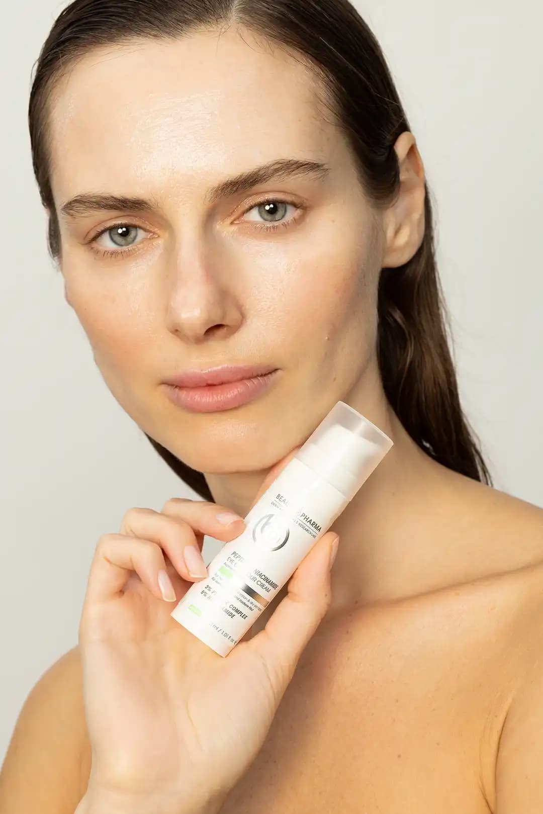 PEPTIDE + NIACINAMIDE EYE CONTOUR CREAM